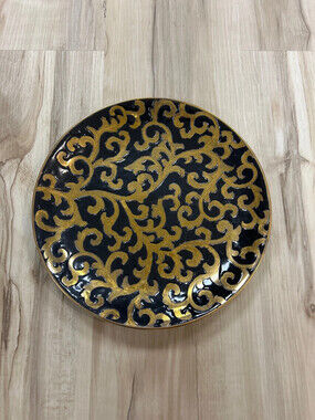 vintage decorative Toyo Trading Co Chinese porcelain plate in black with a gold